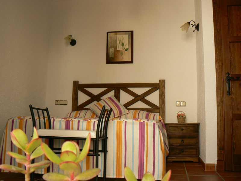 زاهارا دي لا سييرا Casa Rural-Apartamento El Lebrillero المظهر الخارجي الصورة